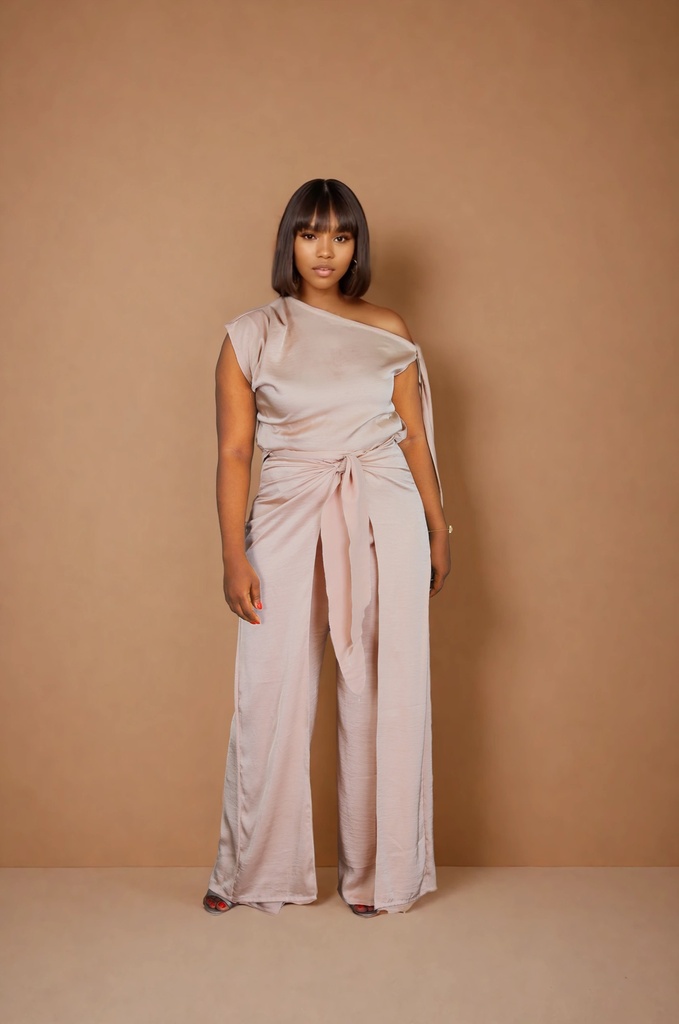 Awusi Efeti Pants